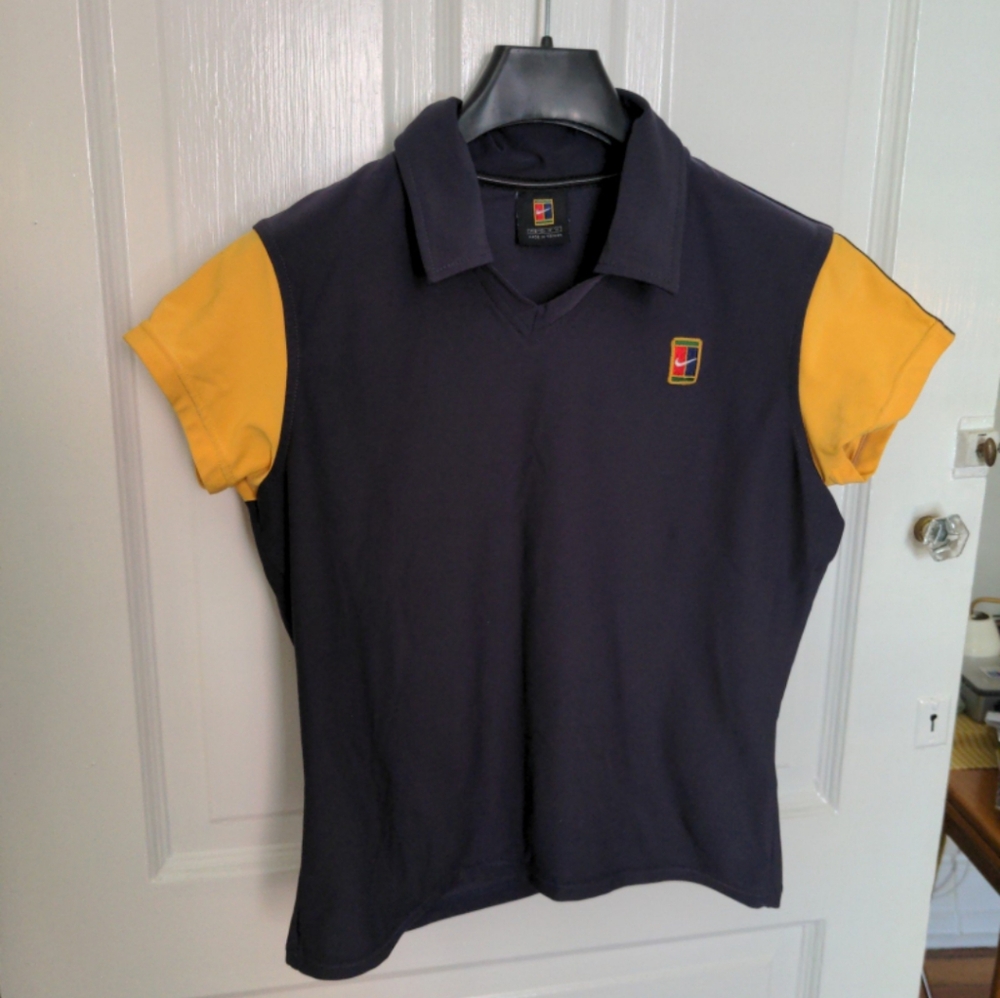 Nike vintage tennis polo shirt